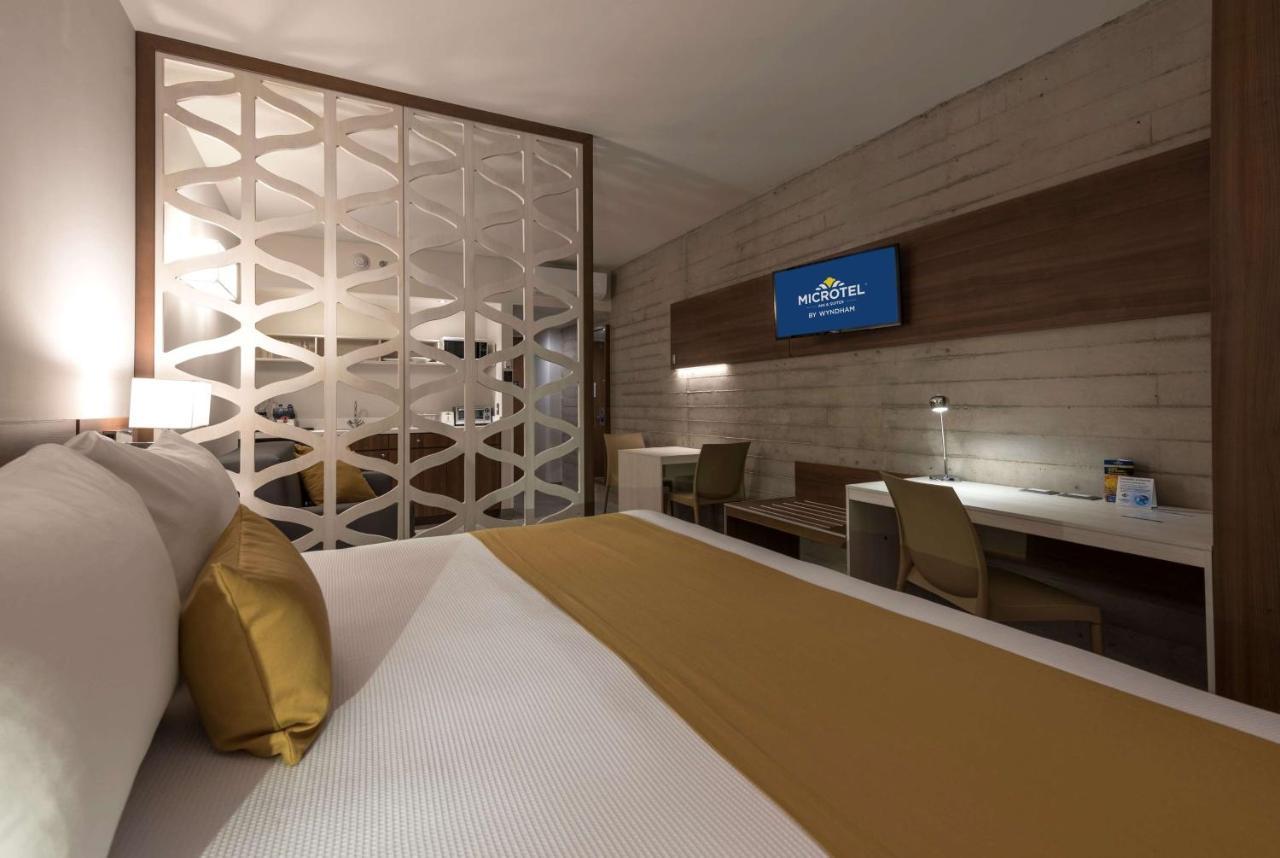 Microtel Inn & Suites By Wyndham Guadalajara Sur Zewnętrze zdjęcie