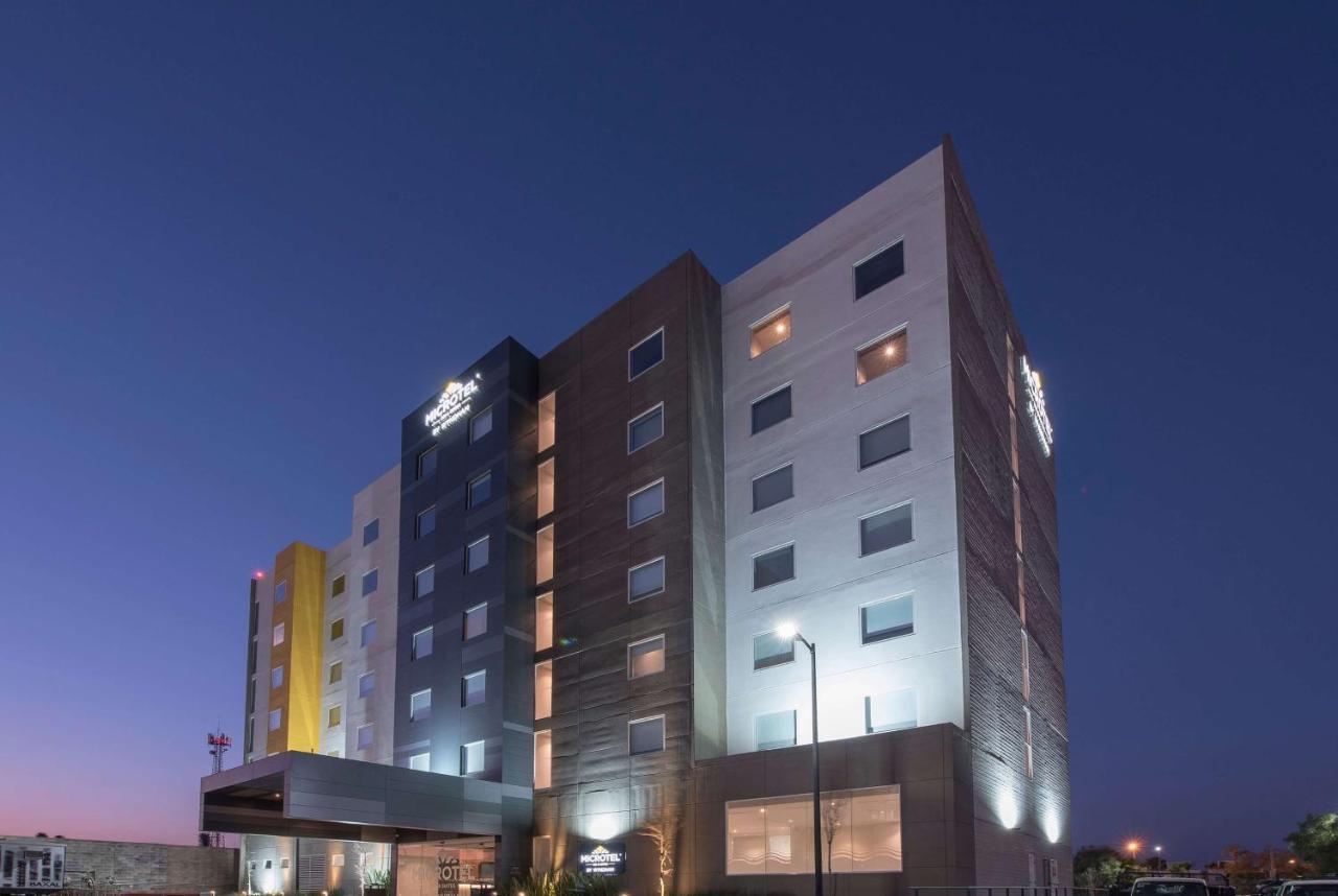 Microtel Inn & Suites By Wyndham Guadalajara Sur Zewnętrze zdjęcie